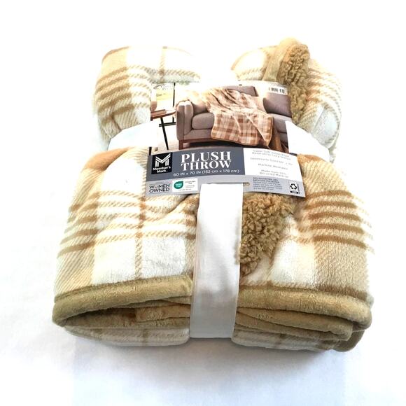 Plush Sherpa Throw White Tan Reversible 60 x 70 New in Pkg - Picture 5 of 6